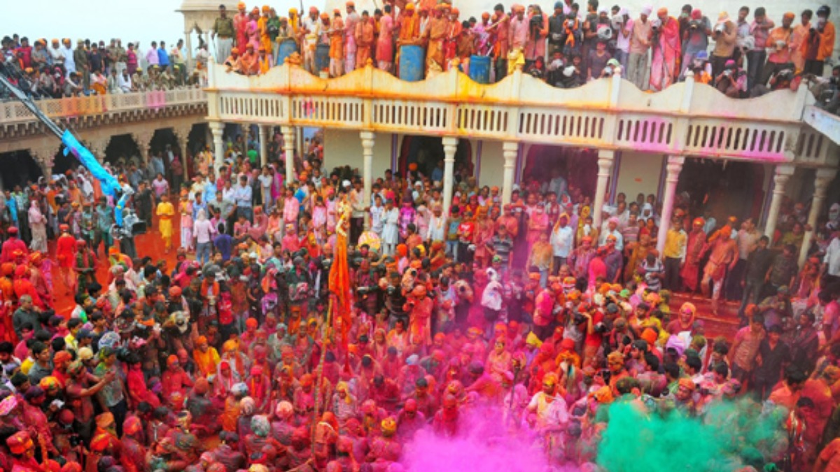 Holi-in-Mathura-Vrindavan