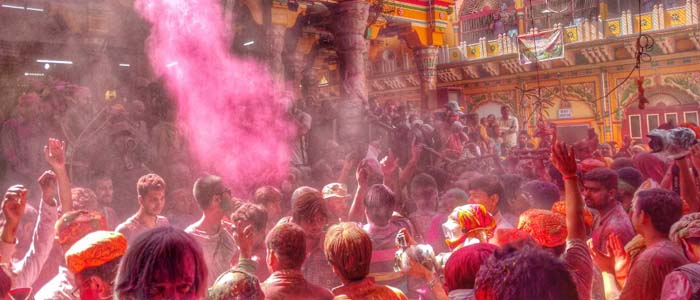 holi in mathura vrindavan